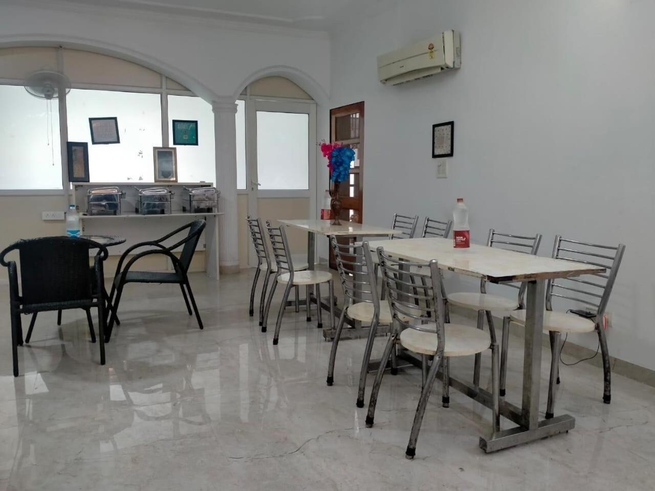 Kālkāji Devi Collection O Mayank Guest House Near Iskcon Temple Noida מראה חיצוני תמונה