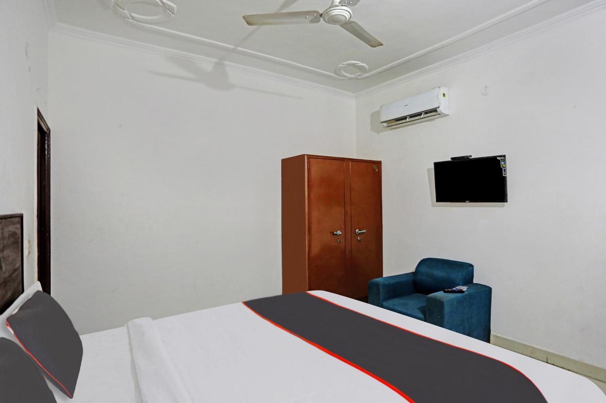 Kālkāji Devi Collection O Mayank Guest House Near Iskcon Temple Noida מראה חיצוני תמונה