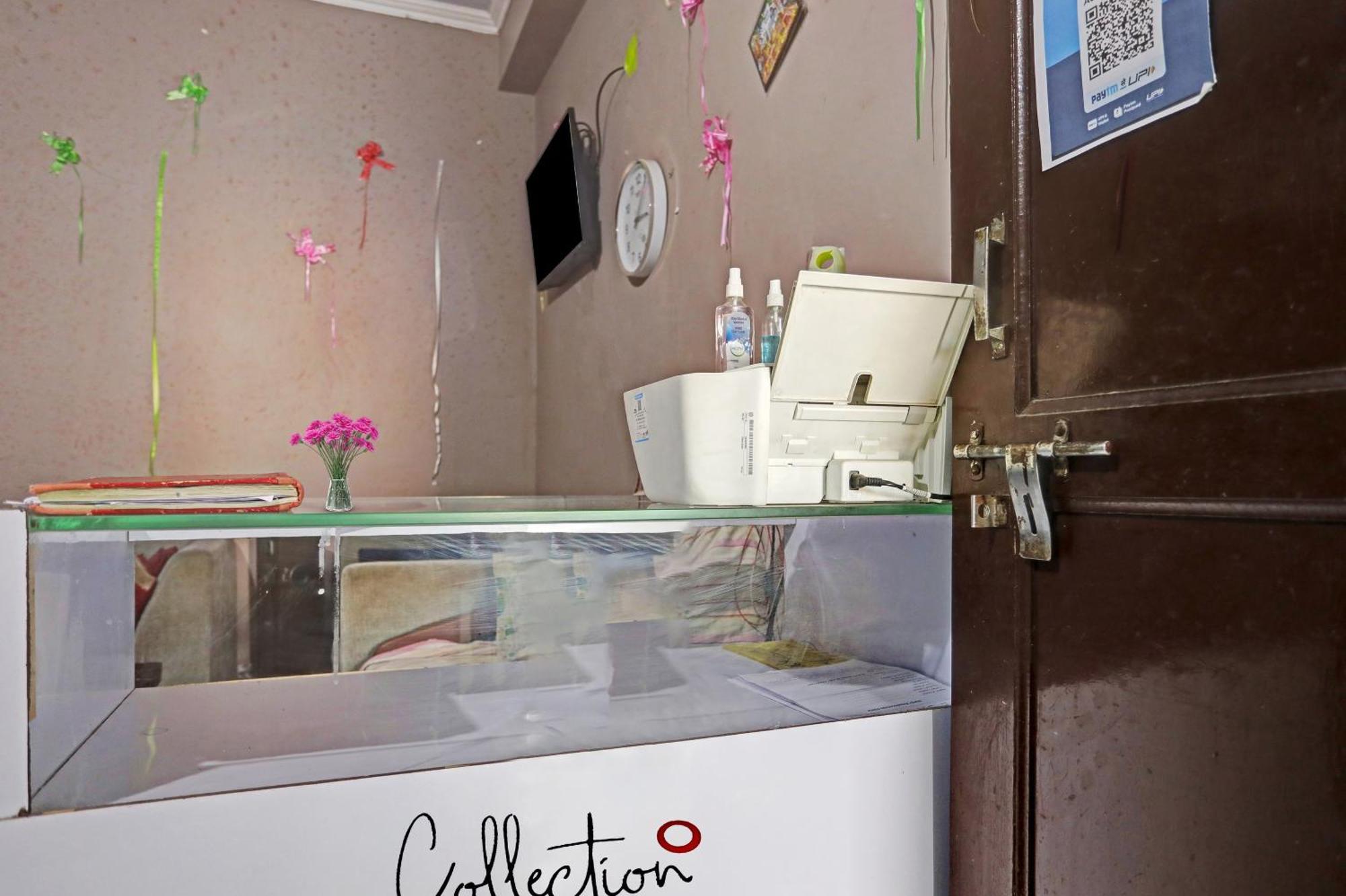 Kālkāji Devi Collection O Mayank Guest House Near Iskcon Temple Noida מראה חיצוני תמונה