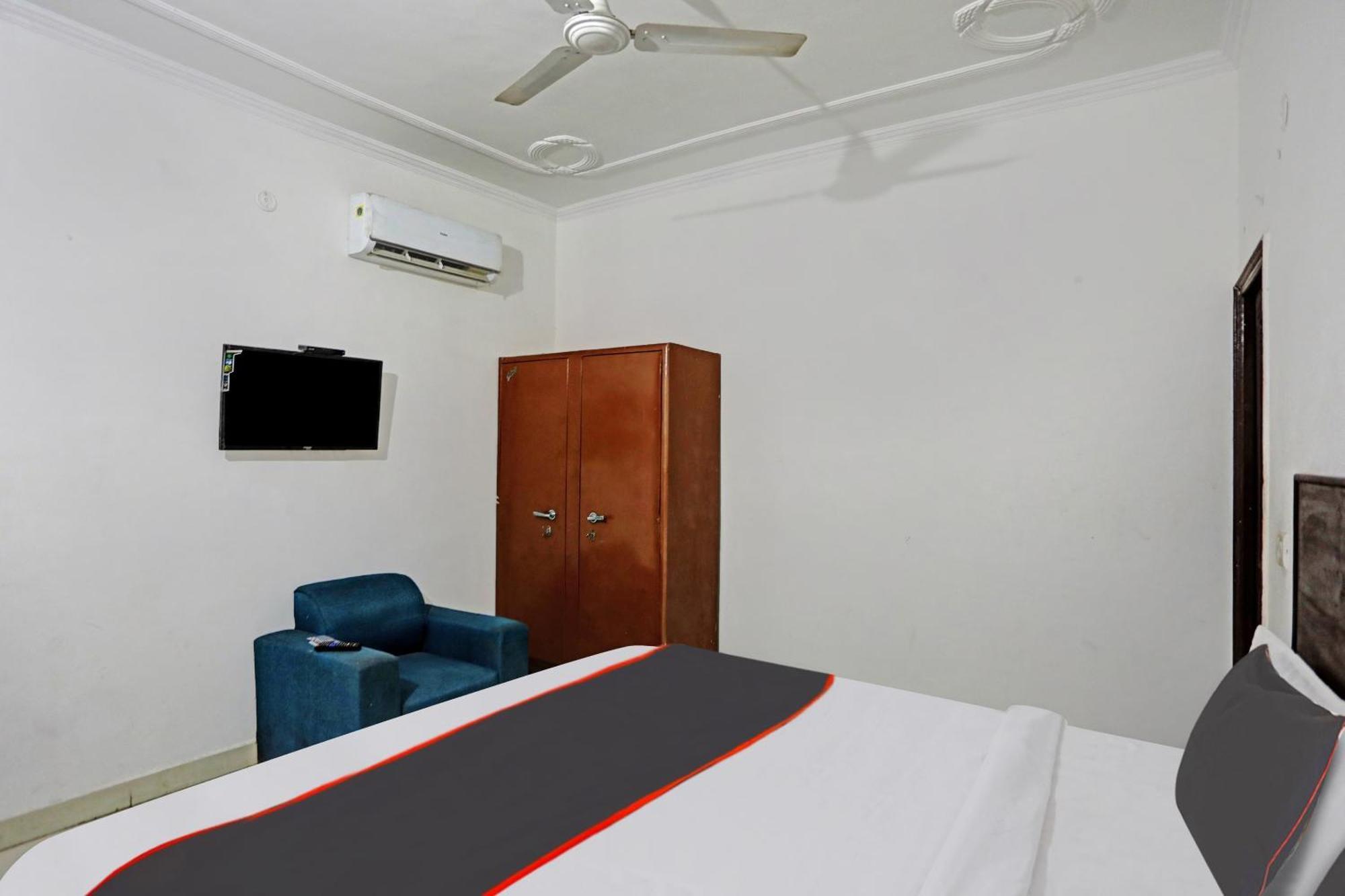 Kālkāji Devi Collection O Mayank Guest House Near Iskcon Temple Noida מראה חיצוני תמונה